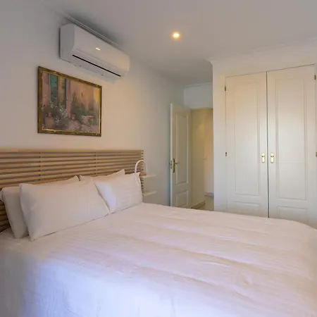 Great Views, Large Terrace & Walking Distance * Marbella