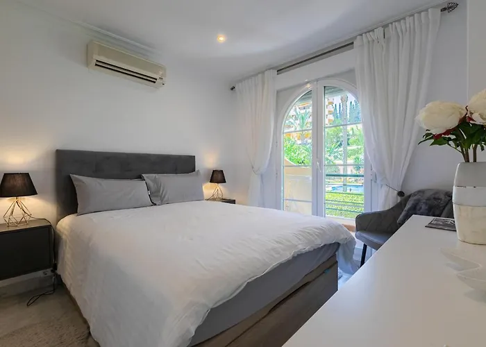 דירה Great Views, Large Terrace & Walking Distance *
