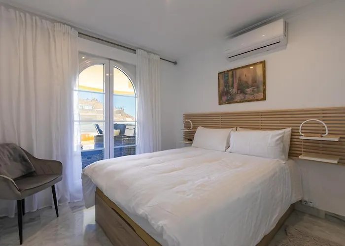 Great Views, Large Terrace & Walking Distance * Marbella