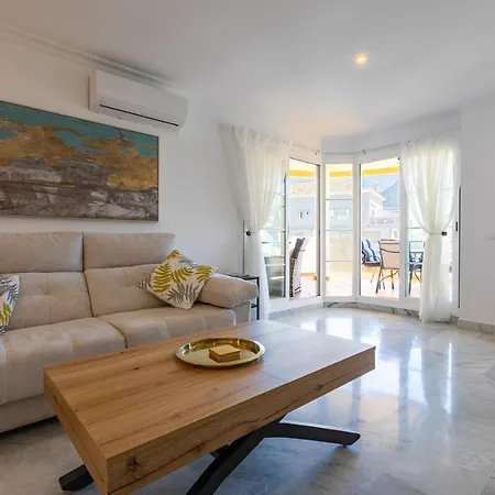 דירה Great Views, Large Terrace & Walking Distance