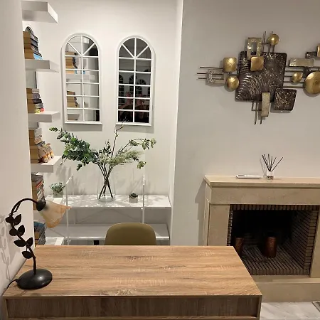 דירה Great Views, Large Terrace & Walking Distance