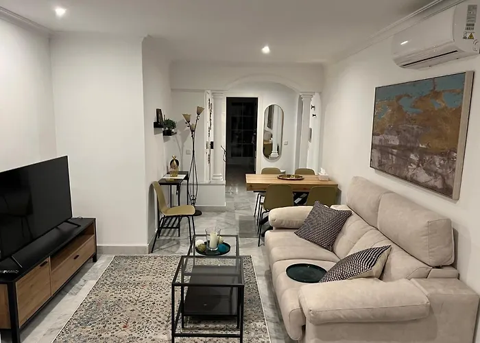 Great Views, Large Terrace & Walking Distance Apartamento